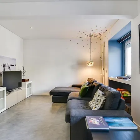Charming 2 Bedroom At Restelo Apartment Lisbon