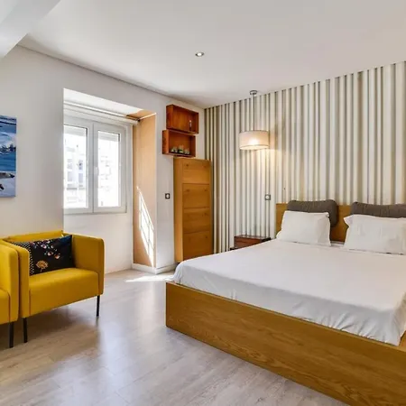 Charming 2 Bedroom At Restelo